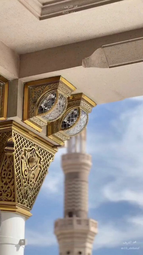 CDQ HPUoQSAq oF2.jpg