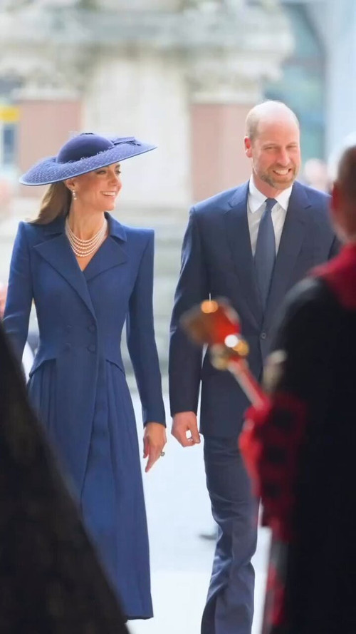 6 Q3EKkVHYg7LZhz.jpg