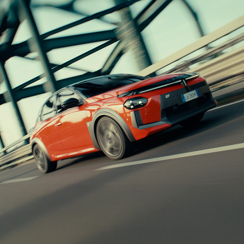 HC rZH bYAAH3eQ?format=jpg.jpg