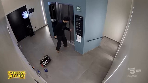 WbQm3 iqTrXcsCmd.jpg