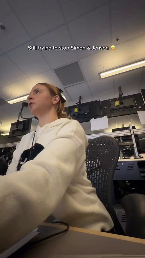 s4UeQw4CQGk6x6c .jpg