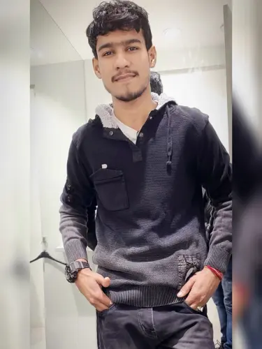 Love 🥰🤗😘.webp
