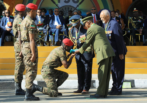 HCZa05faYAAedDc.jpg