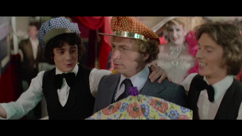 狂奔埃沙洛.La.Course.a.lechalote.1975.FRA.BluRay.1080p.x265.10bit.DTS HD.MA.2.0 UBits 004342.jpg