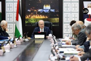 جلسة مجلس الوزراء (100)

▪مصطفى: خلية الطوارئ الحكومية في حالة انعقاد دائم لضمان توفير الخدمات والاحتياجات الأساسية لأبناء شعبنا

▪مجلس الوزراء يطالب ...