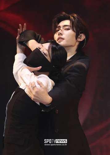 592995500.jpg