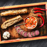 Традиционално сервиран ајвар