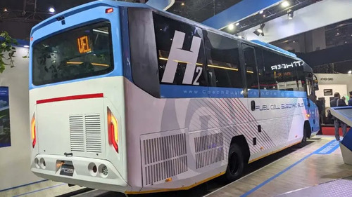 HCaoH9LXUAASCFX.jpg