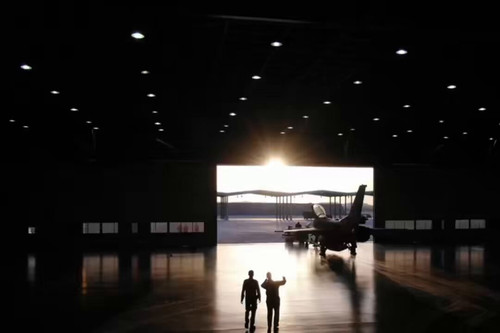 b0ZQnM683S2x2khC.jpg