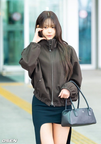 d5649021gy1iatkiy18y7j20hz0pj0ue.jpg