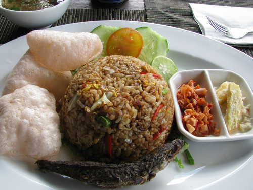 1920px Nasi Goreng Kampung (11967588375).jpg