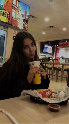 aca9ca0606124af0f0d5734cbb5eded8.jpg