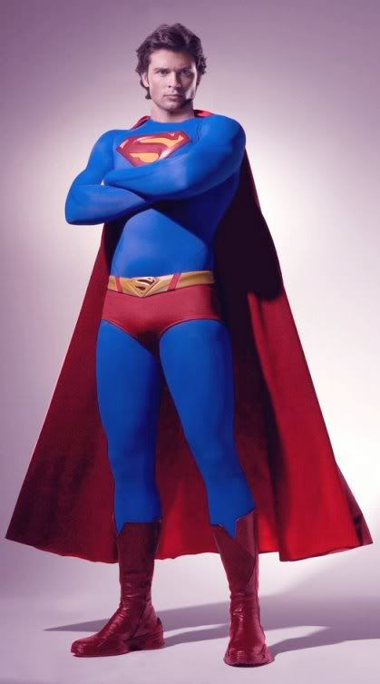 Smallville Superman returns suit.jpg