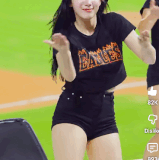 AISelect 20260304 224659 YouTube.gif