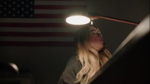 NCIS s23e10 Her Emily Wickersham gas 2.jpg