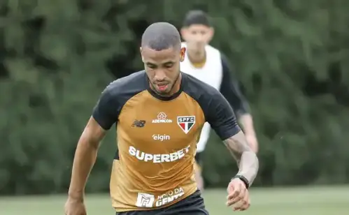 Roger Machado cria plano para transformar André Silva em referência no ataque do São Paulo