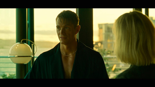 Detective.Hole.S01E01.36.Seconds.2160p.NF.WEB DL.CZ NO.DD+5.1.Atmos.DoVi.HDR10.H.265 CHDWEB.mkv 2026.jpg