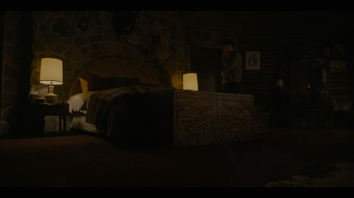 Something.Very.Bad.Is.Going.to.Happen.S01E01.Never.Get.On.One.Knee.2160p.NF.WEB DL.CZ EN.DD+5.1.Atmo.jpg