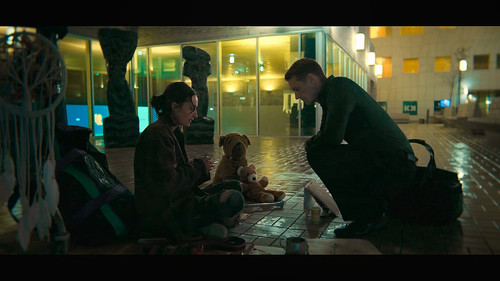 Detective.Hole.S01E02.Ghosts.1080p.NF.WEB DL.CZ NO.DD+5.1.Atmos.HDR.x265 My.mkv 20260327 201838.419.jpg