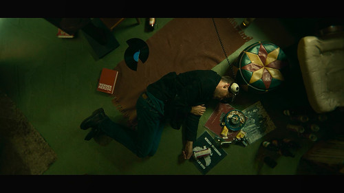 Detective.Hole.S01E02.Ghosts.1080p.NF.WEB DL.CZ NO.DD+5.1.Atmos.HDR.x265 My.mkv 20260327 201801.670.jpg