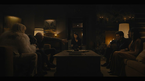 Something.Very.Bad.Is.Going.to.Happen.S01E02.Bride Shaped.Hole.1080p.NF.WEB DL.CZ EN.DD+5.1.Atmos.HD.jpg