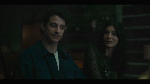 Something.Very.Bad.Is.Going.to.Happen.S01E02.Bride Shaped.Hole.1080p.NF.WEB DL.CZ EN.DD+5.1.Atmos.HD.jpg