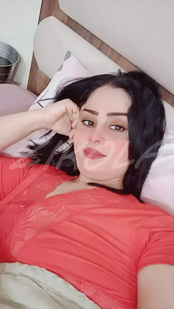 qE7JBP1.webp