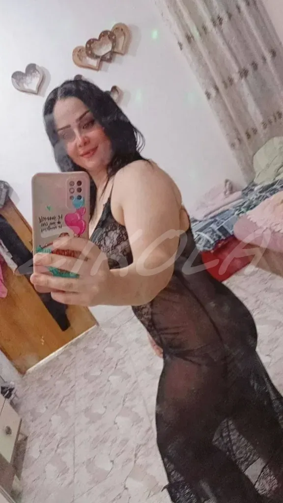 qE7JYPt.webp