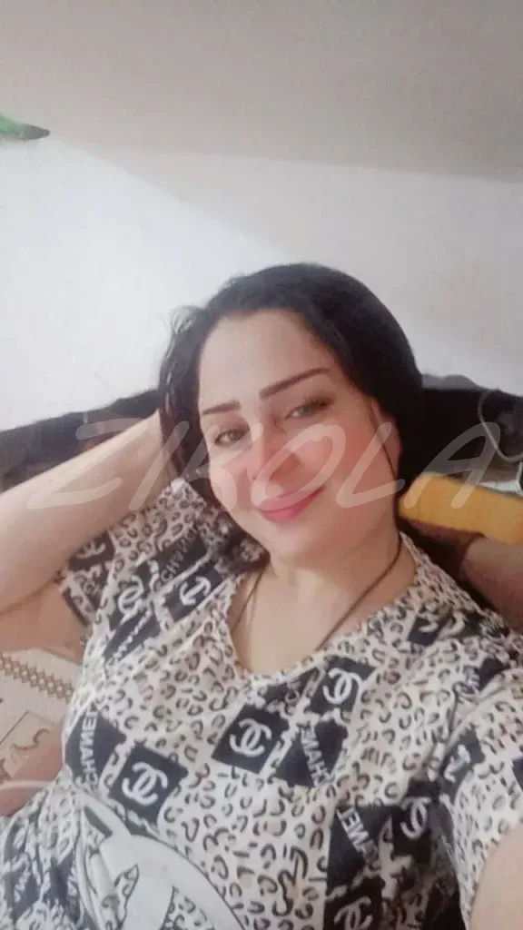 qE7JqMP.webp