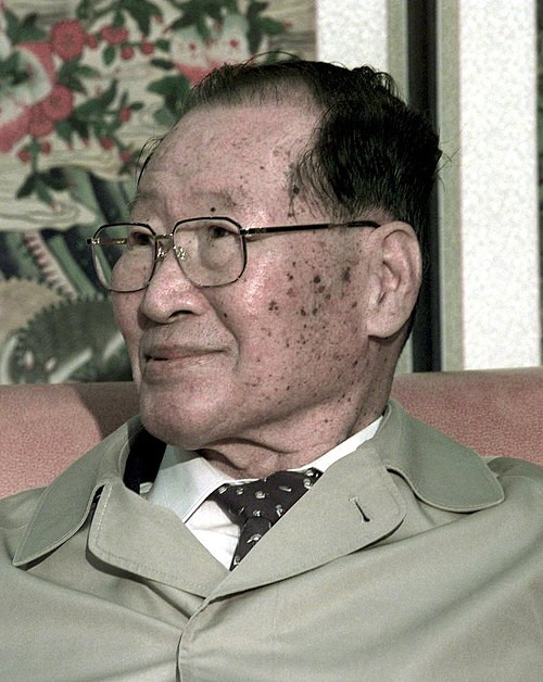 conglom chung juyung.jpg