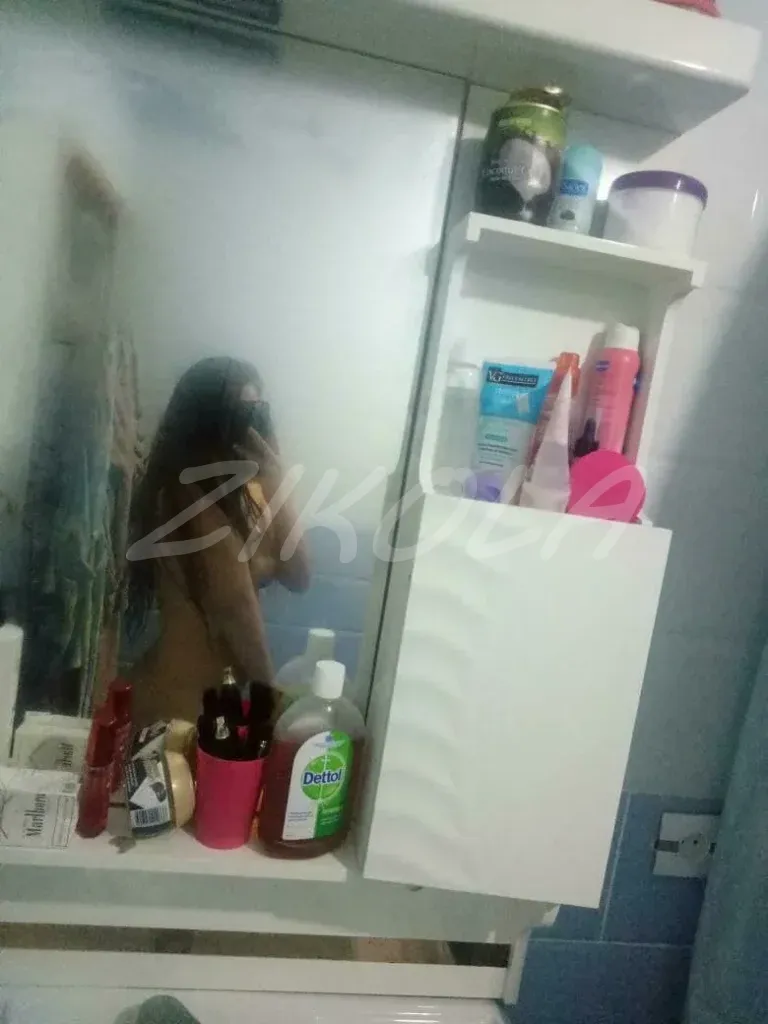 qEa92Js.webp