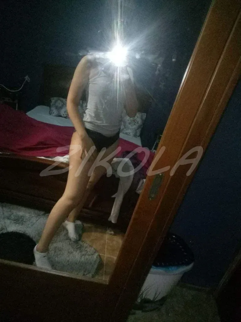 qEa9M7a.webp