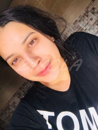 نودز جزائريه هايجه ع الاخر ومش قادره من المحنه تدعك كسها و تجيب شهوتها 25 770x1024 result.webp