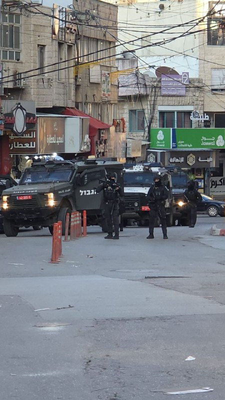 صورة| قوات الاحتلال تقتحم وسط مدينة دورا، جنوب الخليل...