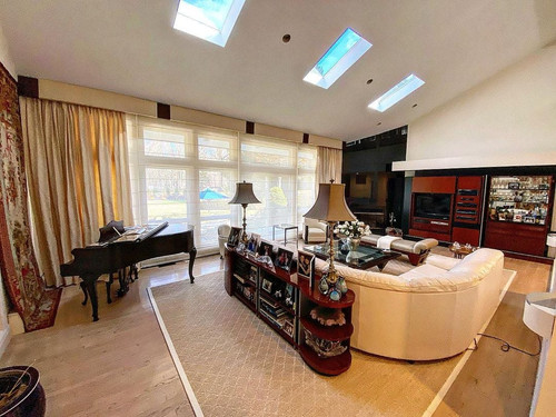 Interior Painting Services Babylon.jpg