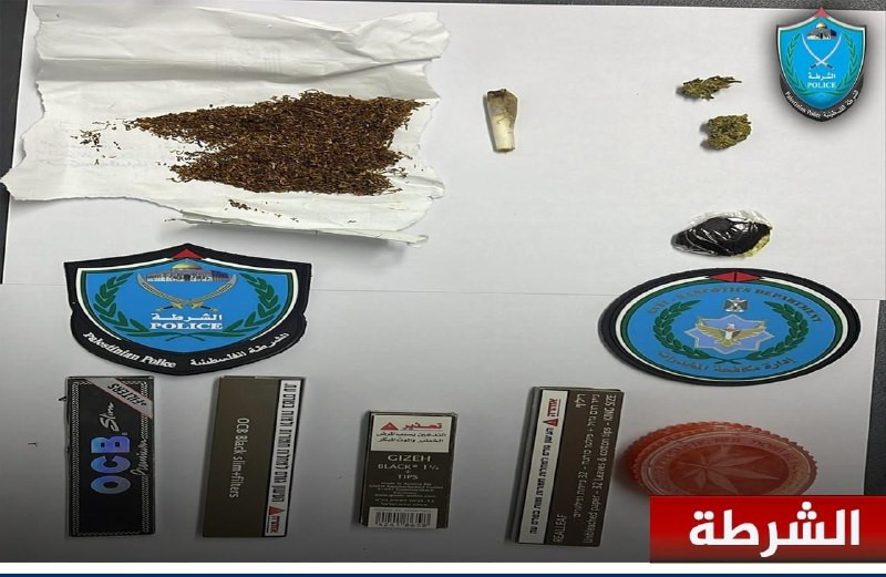 الشرطة الفلسطينية: القبض على 6 أشخاص بحوزتهم مواد يشتبه أنها مخدرة في بيت لحم

قبض فرع مكافحة المخدرات على 6 أشخاص في 6 قضايا منفصلة، وضبط بحوزتهم حبو...