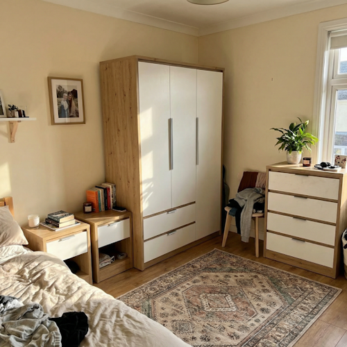 Making the Spare Room Functional with This Set.png