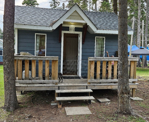 Peaceful Cabin Stays in Waskesiu, Saskatchewan – Book Now!.jpg