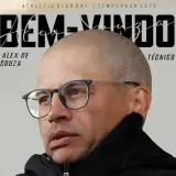 Ex-Treinador do São Paulo assume desafio na liderança de Clube Mineiro