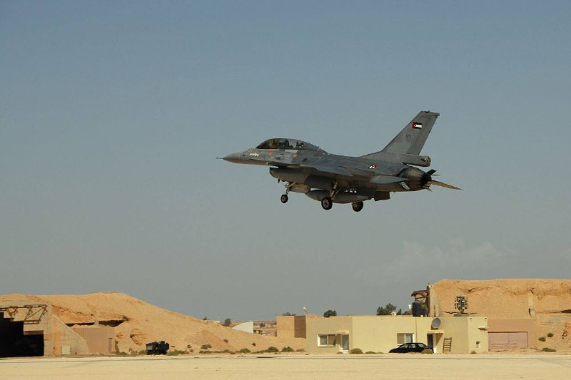 مسؤولون أردنيون: لن نسمح بتعرض إيران للهجوم من أراضينا...