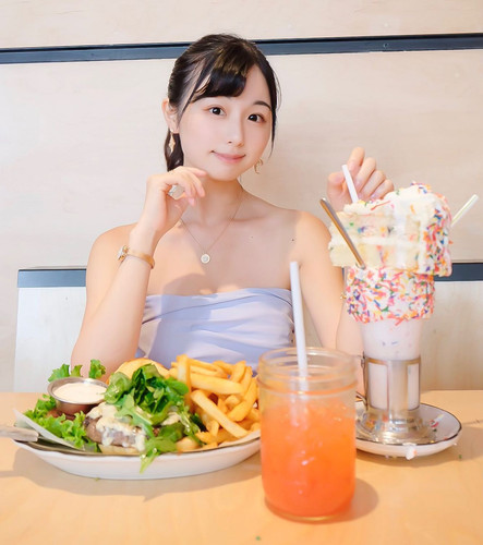 20190827 024839 B1prcr Huxn 01.jpg