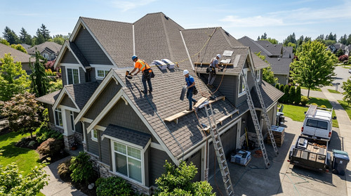 Roofing crew working on project 296250c65d.jpg