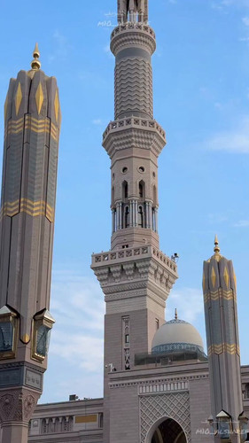 K UYwX2b2GWb1e8J.jpg