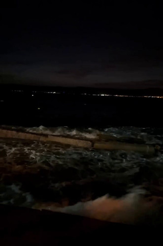 w j4oHESPR2LuxZ4.jpg