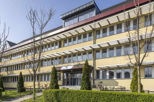 634107772 1723391145315937 6302885337877377132 n.webp?stp=dst jpg p180x540 tt6& nc cat=109&ccb=1 7& .jpg