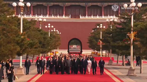 cYfd4wakXjwTpF X.jpg