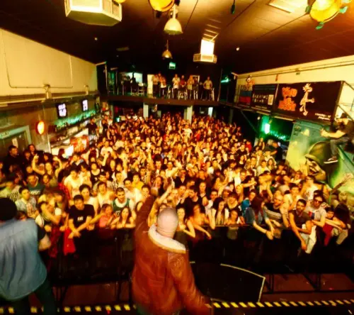 sala la trinchera 330x275.webp