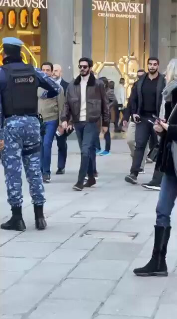 OMmlq8 hAiGvpdvz.jpg