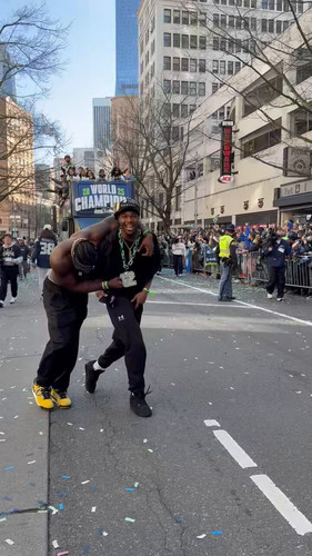 XwZuYf9NzKNV7ii .jpg