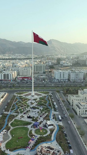 R5MpbcWs u2ukZSR.jpg